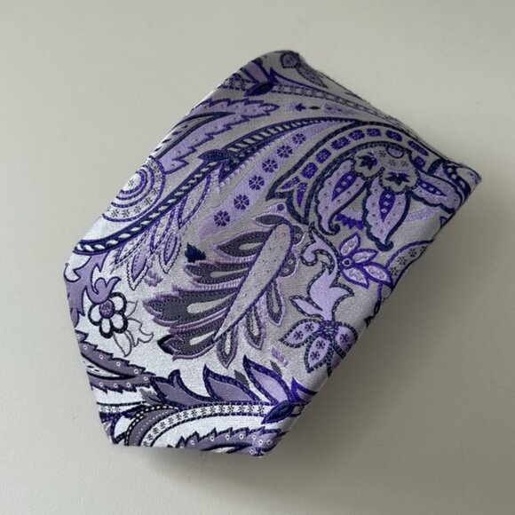 Harry Rosen 100% Italian Silk Purple & Silver Paisley Print Formal Neck Tie - Picture 1 of 12